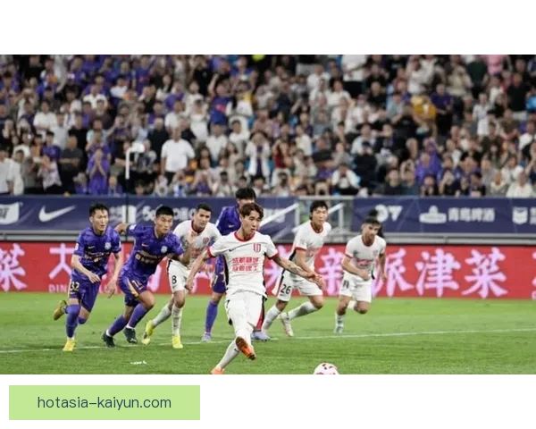 中超赛季回顾：各球队表现稳健，争冠形势逐渐清晰